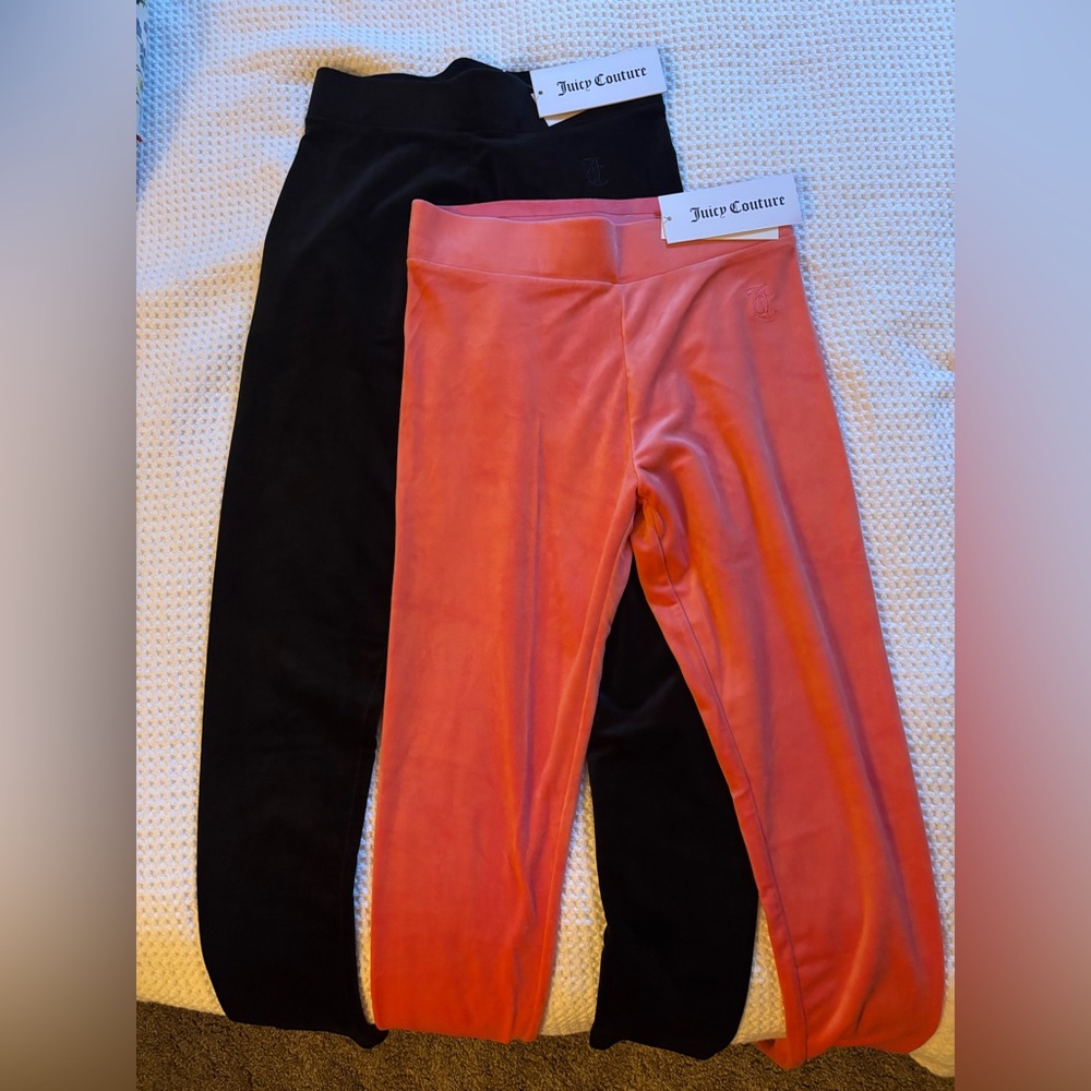 Juicy Couture 2 Pairs of Women’s Velour Leggings NWT